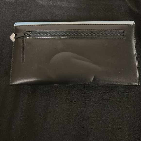 Wallet - Picture 2 of 4